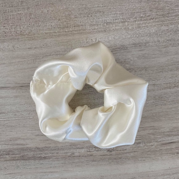 Handmade Scrunchie - Picture 2 of 2